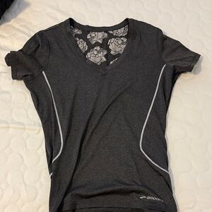 Brooks Women's Charcoal V-Neck Tee